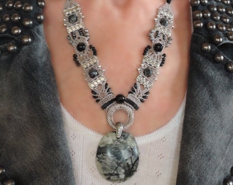 Black gray boho-chic micro-macrame necklace