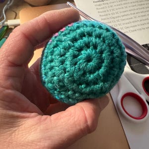 Von Hand gehäkelter hacky Sackball Bild 14