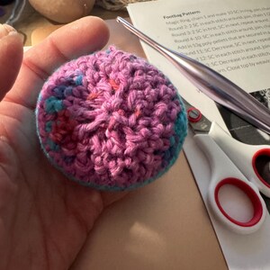 Von Hand gehäkelter hacky Sackball Bild 16
