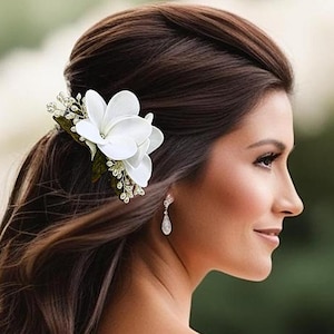 Braut Haarkamm, Real Touch Plumeria Haarblume, Hochzeit Kopfschmuck, Hawaiianische Haarspange, Strand, Tropische Blumen für die Haare, Fascinator