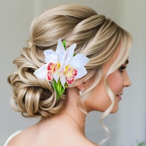 Bridal Orchid Headpiece, Tropical hair accessory, Wedding Hair Flower, Hawaiian Hair Clip, Beach Wedding, Hawaiian Hair flower, Fascinator