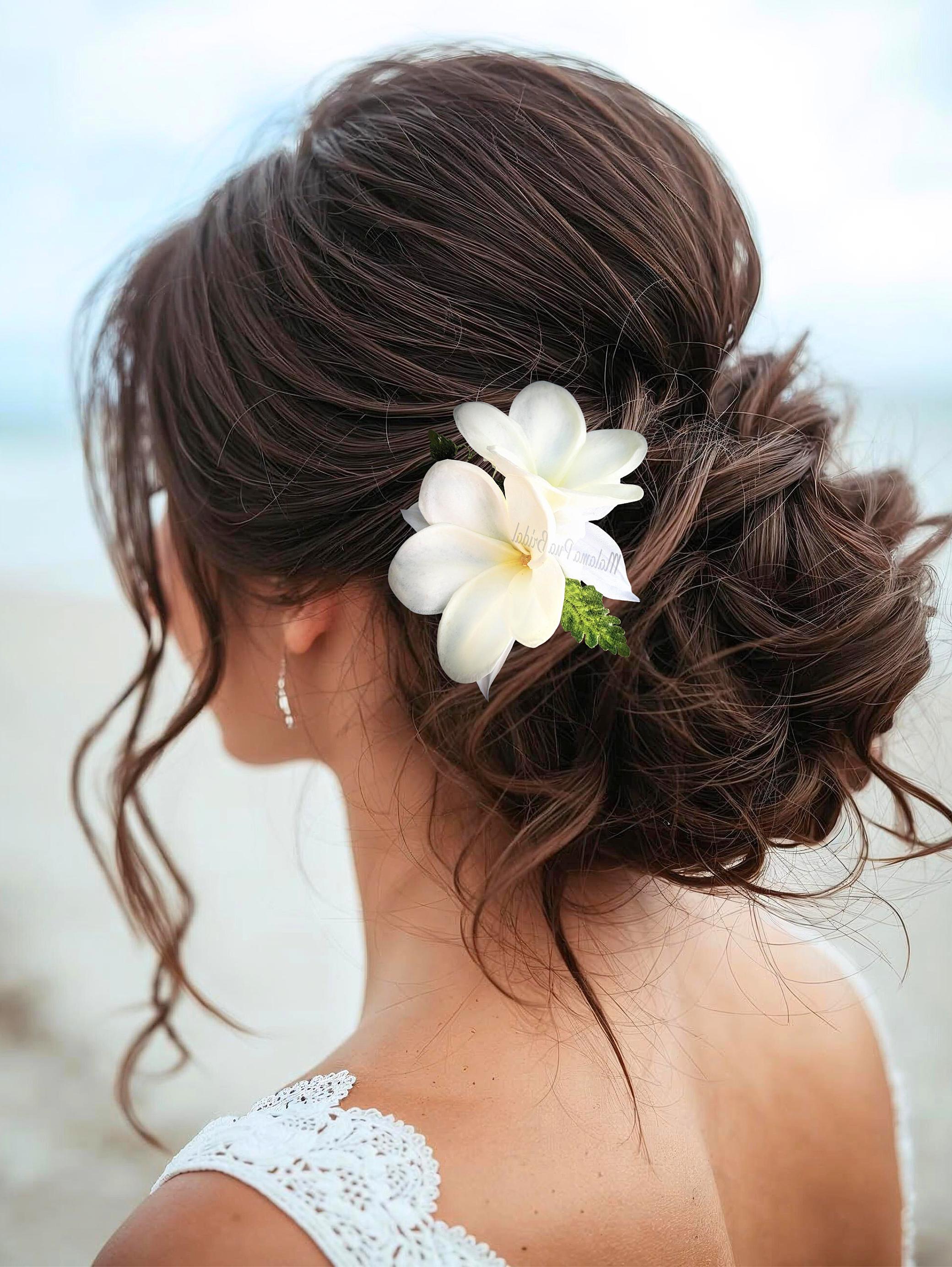 Plumeria hair clip, Silk flowers, hair Accessory, Tropical hair flower, Bridal Headpiece, Hawaiian Plumeria, Hair piece, Custom comb, Beach