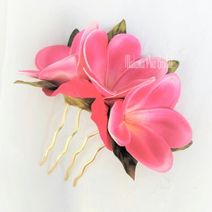 Hawaiian Plumeria Hair flower, hair accessories, Real Touch flower, Bridal Hair clip, Beach, Fascinator, Wedding Headpiece, custom hair comb