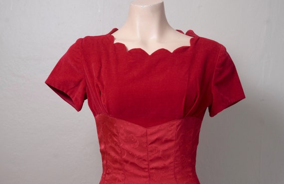 Scalloped red velvet and brocade 1950s full skirt