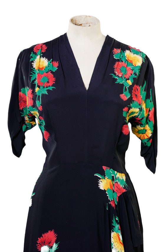 1940s Navy Dress with Floral Print / 40s Rayon Dr… - image 4
