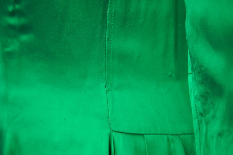 1950s SUZY PERETTE Green Satin drop waist dress / 29 Waist image 8