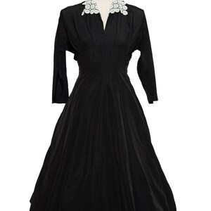 1950s Black Dress with White Lace Collar / 50s Fit and Flare Dress / 30 Waist image 3