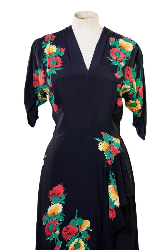 1940s Navy Dress with Floral Print / 40s Rayon Dr… - image 3