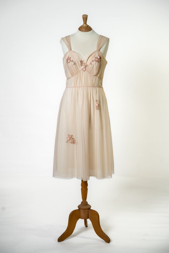 1950s / 1960s Pink / Brown Nightgown with Floral … - image 2