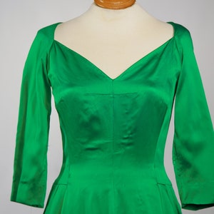1950s SUZY PERETTE Green Satin drop waist dress / 29 Waist image 3