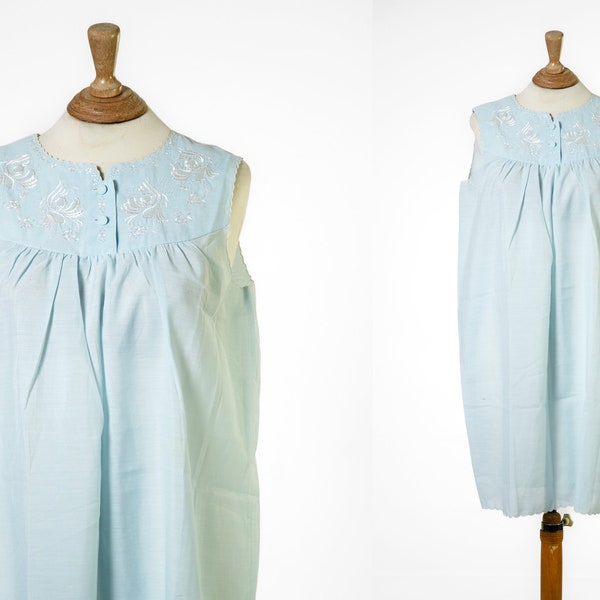 1950s / 1960s Light Blue Night gown / Embroidered Pastel Blue Nightie / 42" Bust