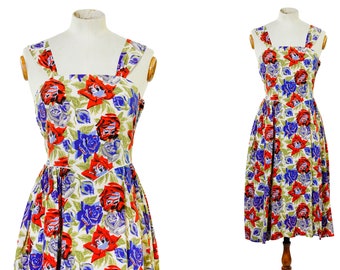 1950s Floral Day Dress with Red and Blue Rose Print / 50s Junior Fashion