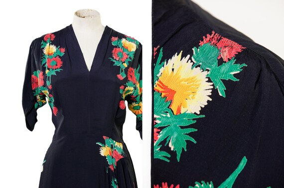1940s Navy Dress with Floral Print / 40s Rayon Dr… - image 10