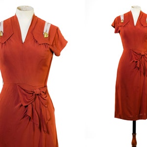1940s SAMUEL GROSSMAN Rust Rayon Dress With Gold Hearts