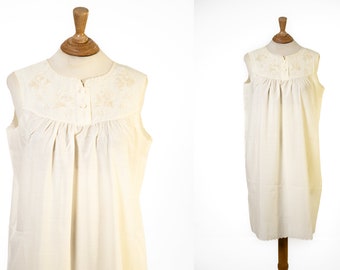 1960s Buttercup Night gown / Embroidered Pastel Yellow Nightie / Up to 42" Bust