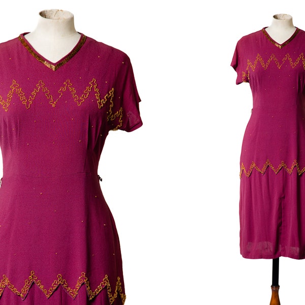 1940s Fuchsia and Gold Beaded Crepe dress with Zig zag peplum / Waist 28"