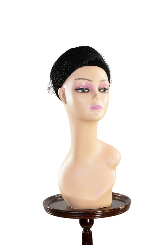 1950s / 1960s Black Velvet Pillbox Hat / 50s 60s … - image 3