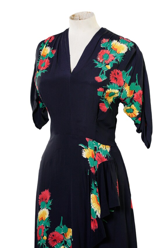 1940s Navy Dress with Floral Print / 40s Rayon Dr… - image 6