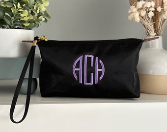 Personalized Black Wristlet Clutch Monogrammed Small Purse - Elegant Bridesmaids Gift for Bridal Party Monogrammed Zipper Pouch Wristlet