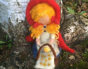 Tale of Little Red Riding Hood with wolf and grandma in carded wool, in waldorf style