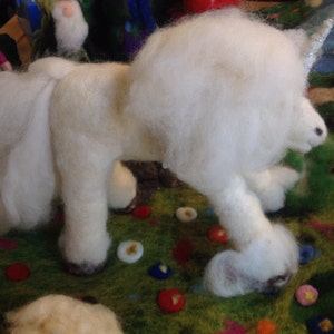 Unicorn in carded wool