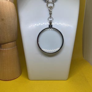 Stunning Magnifying glass necklace - gift for her - birthday present for women