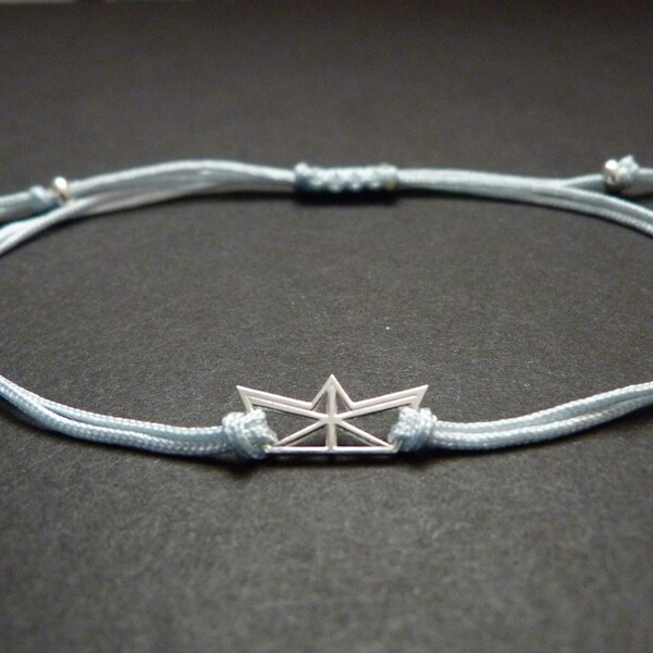 Origami paper boat bracelet - minimalist woman gift - geometric sterling silver charm - adjustable cord