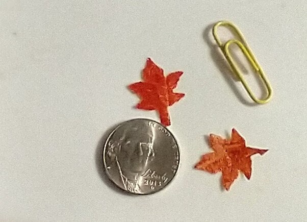 Mini Maple Leaves Faux Tiny Leaf Halloween Display Dollhouse Crafts ...