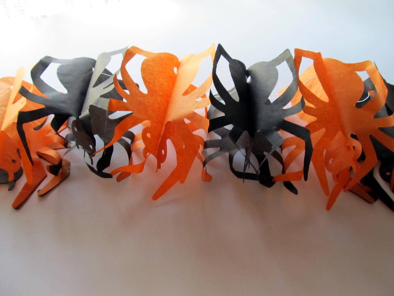 Spider Wire Garland Strand 1/" Black Spiders 25 ft