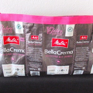 Shopper aus Kaffeetüten Bella Crema Upcycling Einkaufstasche Schultertasche nachhaltig abwaschbar Bag Tasche Strand XXL Kaffeetütentasche