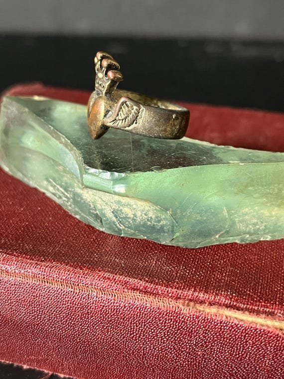 Vintage Irish Claddagh Tarnished Copper Ring Small Size 1/4