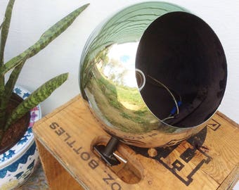 UNION MADE Chroommetalen ORB Eye Ball-lamparmatuur &#39;Brotherhood of Electrical Workers&#39; Jaren 50-60 Lampen en verlichtingsonderdelen of reparatie/niet getest