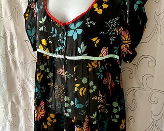 Y2K “Kimchi & Blue” Black Silk Blouse Top w/ Red Trim Empire Waist Babydoll Butterfly Floral Print (Women’s Medium) 90s Kinderwhore Festival
