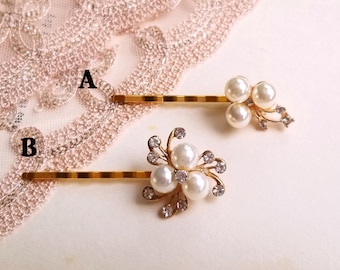 Pearl bobby hair pin Wedding hair pin Bridesmaid hair pin Golden hair pin