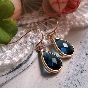 Pendientes de lágrima azul marino, latón chapado en oro, joyería para dama de honor