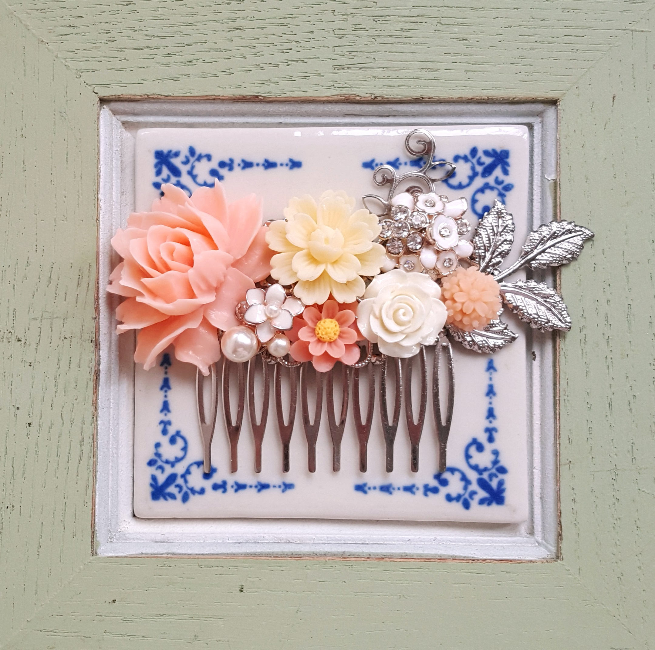 Bridal Silver Hair Comb, Peach and White Flower Collage  display picture 3