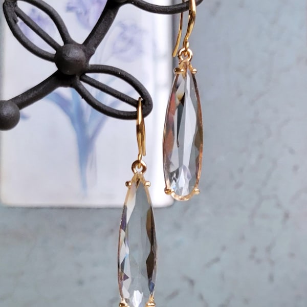 Boucles d'oreilles transparentes Boucles d'oreilles longues en forme de larme Boucles d'oreilles simples pendantes en cristal en forme de larme Boucles d'oreilles de mariée Boucles d'oreilles dorées Boucles d'oreilles en cristal transparent