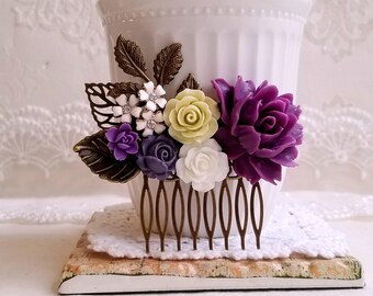 Violet rose Country garden hair accessory Shabby chic bridal hair comb Rustic purple comb