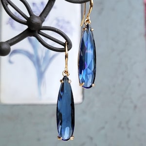 Blue drop earrings, Long teardrop earrings, Crystal dangling earrings, Bridal earrings, Blue earrings, Long crystal earrings, Something blue