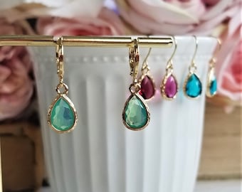 Kleine Tropfen baumelnde Ohrringe, Kristallohrringe, Birthstone Ohrringe, Ohrringe Geschenke, Creolen Ohrringe, Huggie Creolen