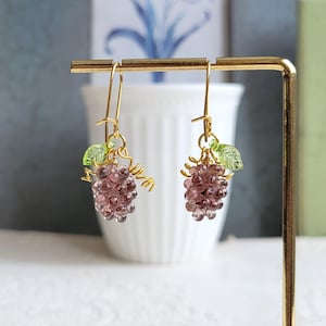 Boucles d&#39;oreilles raisin, boucles d&#39;oreilles fruits, boucles d&#39;oreilles fruits en résine, boucles d&#39;oreilles aliments, boucles d&#39;oreilles fruits faits main, cadeau de boucles d&#39;oreilles pour elle