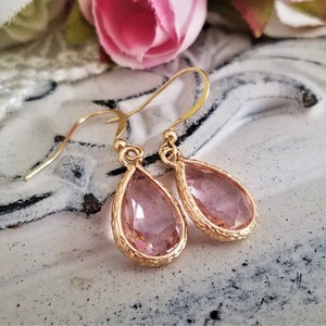 Pink drop earrings Pink crystal earrings Bridal earrings Crystals and gold earrings Wedding earrings Pink and gold earrings Gift for her zdjęcie 6