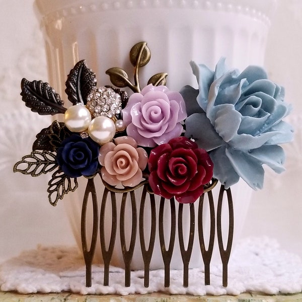 Dusty blue Mauve Lilac Navy blue and Burgundy flowers comb, Bridal hair comb, Pearl and flower assemblage rustic flower comb, Something blue