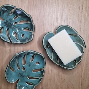 Beautiful ceramic Monstera leaf soap dish or trinket dish