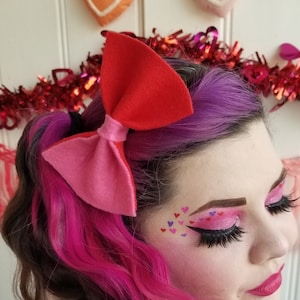 Lovefool Two Tone Valentine&#39;s Bow / Kawaii Lovecore style bow