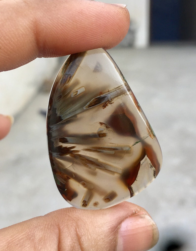 Stick tube agate cabochon