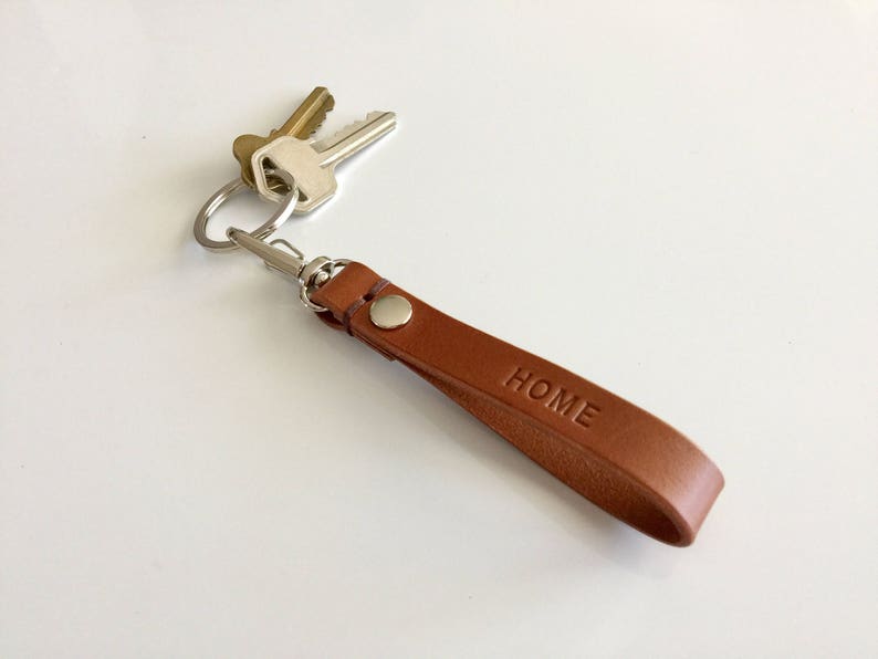 Personalised Leather Keychain 01/ Hand-stitched Leather Keychain / 3rd Anniversary gift 