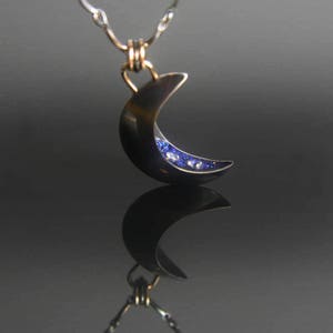 Crescent Moon & Stars Necklace, Crescent Moon Necklace by Jackie Taylor Designs imagem 6