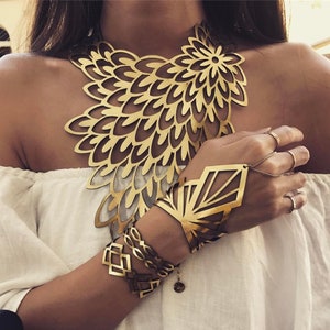 Peacock Gold Statement Necklace Laser Cut Leather Statement Jewellery Costume Jewellery Geometric Fashion Jewellery handmade Gold