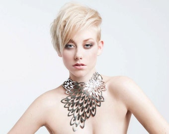 Peacock Silber Statement Halskette - Laser Cut Leder - Statement Schmuck - Modeschmuck - Geometrisch - Modeschmuck - handgefertigt